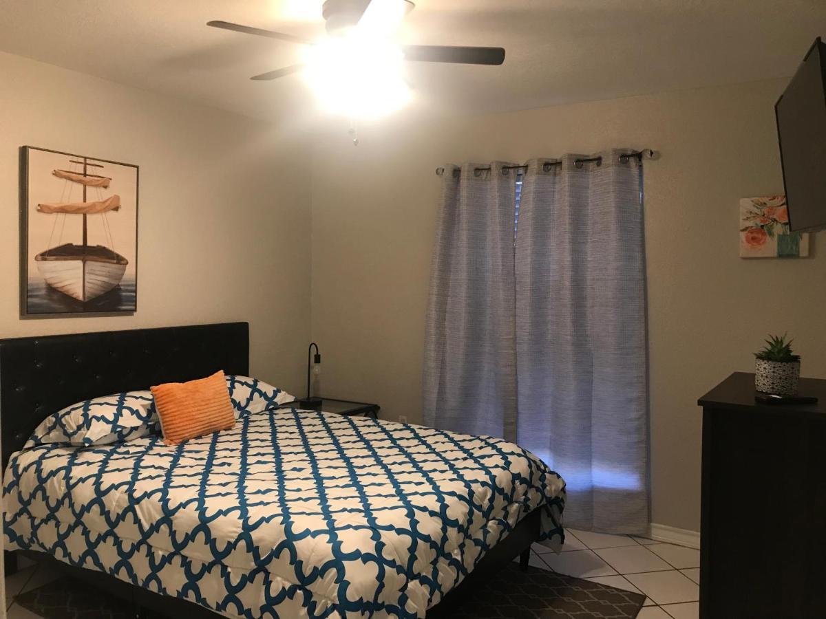 Cheerful 4 Bedroom Home With Pool And Bbq Area With 5Th Bedroom Option Brownsville Exterior foto